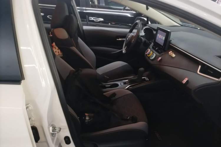 Used Toyota Corolla 2022 1.2T S-CVT Pioneer PLUS Edition Right Front Seat