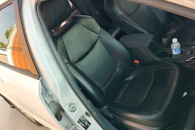 Used Toyota Corolla 2022 1.2T S-CVT Pioneer PLUS Edition Right Front Seat