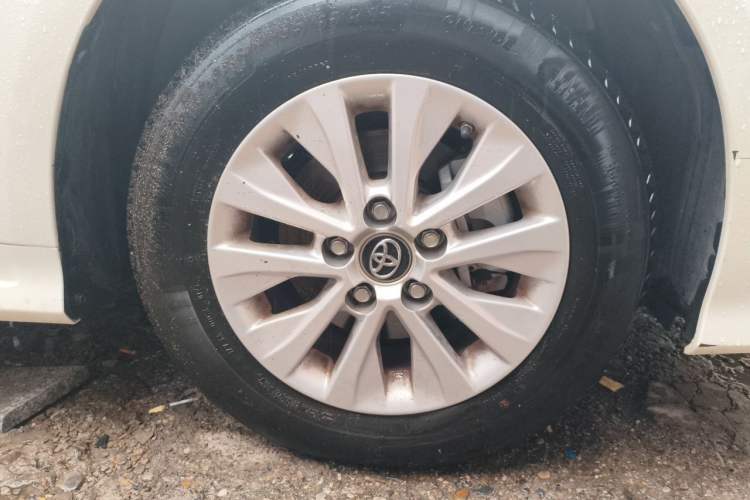 Used Toyota Corolla 2022 1.2T S-CVT Pioneer PLUS Edition Right Front Wheel Hub