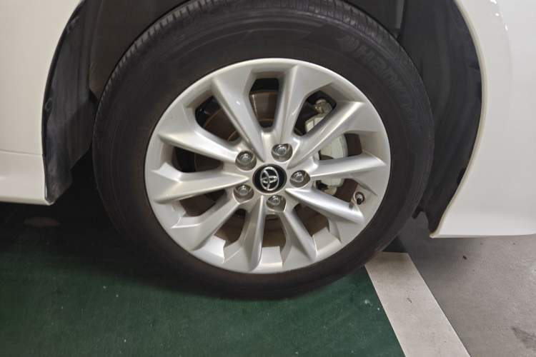 Used Toyota Corolla 2022 1.2T S-CVT Pioneer PLUS Edition Right Front Wheel Hub