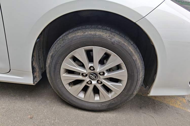 Used Toyota Corolla 2022 1.2T S-CVT Pioneer PLUS Edition Right Front Wheel Hub