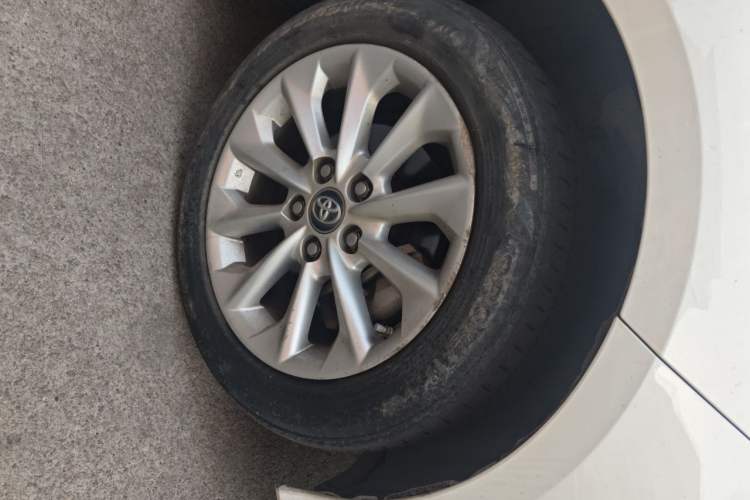 Used Toyota Corolla 2022 1.2T S-CVT Pioneer PLUS Edition Right Front Wheel Hub