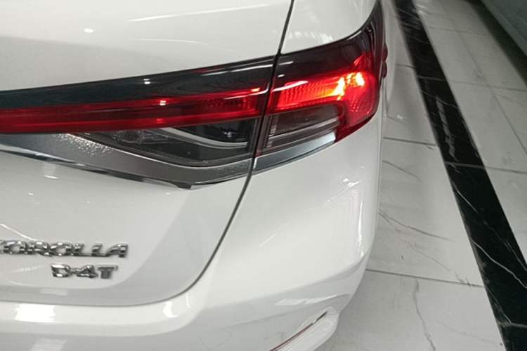 Used Toyota Corolla 2022 1.2T S-CVT Pioneer PLUS Edition Right Rear Taillight