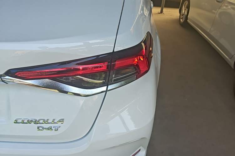 Used Toyota Corolla 2022 1.2T S-CVT Pioneer PLUS Edition Right Rear Taillight