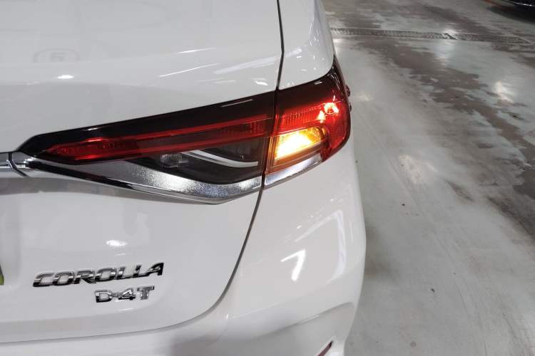 Used Toyota Corolla 2022 1.2T S-CVT Pioneer PLUS Edition Right Rear Taillight