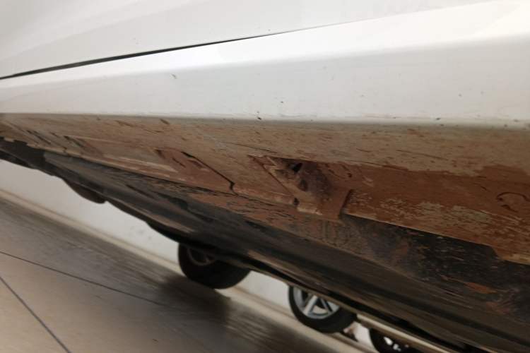 Used Toyota Corolla 2022 1.2T S-CVT Pioneer PLUS Edition Right Side Sill