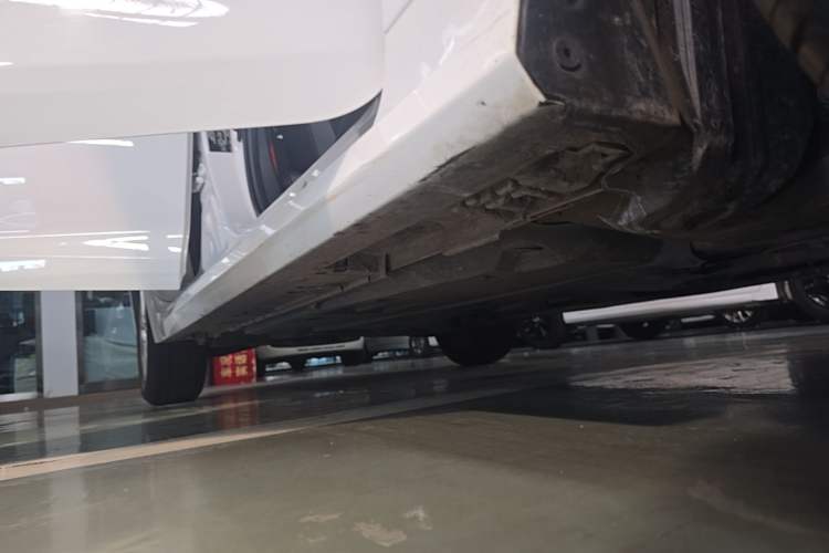 Used Toyota Corolla 2022 1.2T S-CVT Pioneer PLUS Edition Right Side Sill