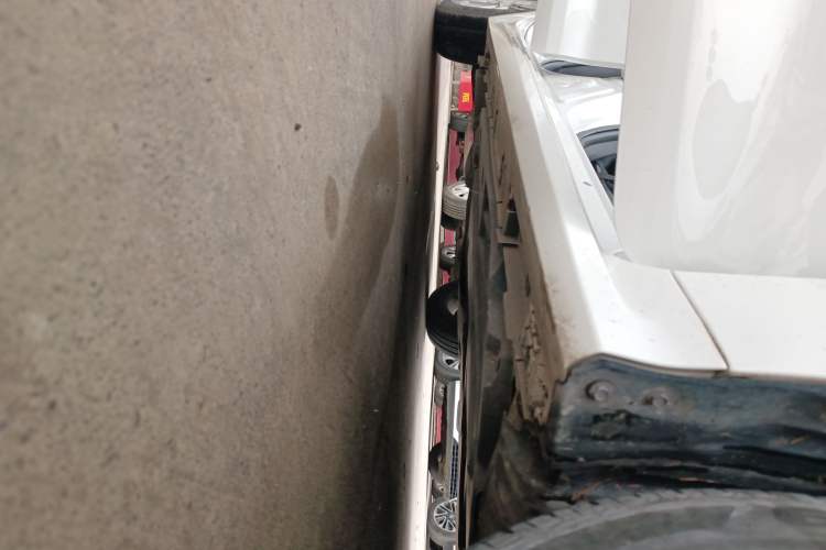 Used Toyota Corolla 2022 1.2T S-CVT Pioneer PLUS Edition Right Side Sill