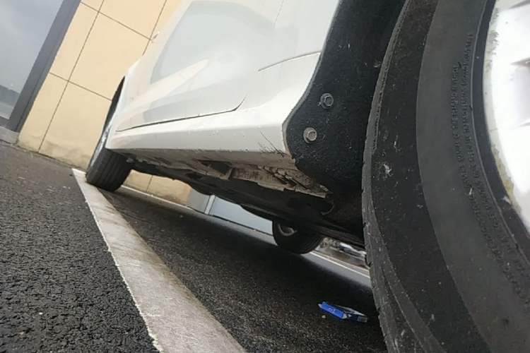 Used Toyota Corolla 2022 1.2T S-CVT Pioneer PLUS Edition Right Side Sill