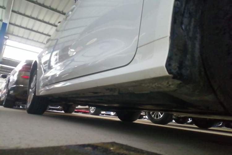 Used Toyota Corolla 2022 1.2T S-CVT Pioneer PLUS Edition Right Side Sill