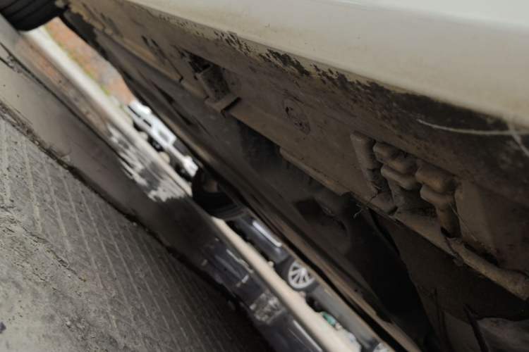 Used Toyota Corolla 2022 Dual-Motor 1.8L E-CVT Pioneer Edition Right Side Sill