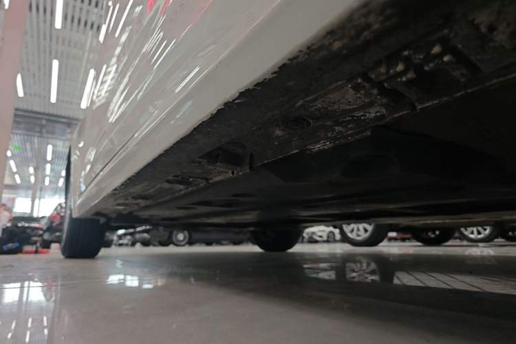 Used Toyota Corolla 2022 Dual-Motor 1.8L E-CVT Pioneer Edition Right Side Sill