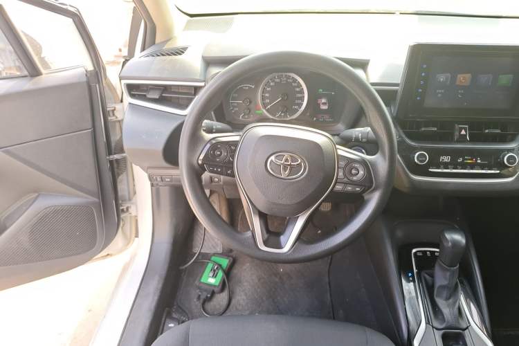 Used Toyota Corolla 2022 Dual-Motor 1.8L E-CVT Pioneer Edition Steering Wheel