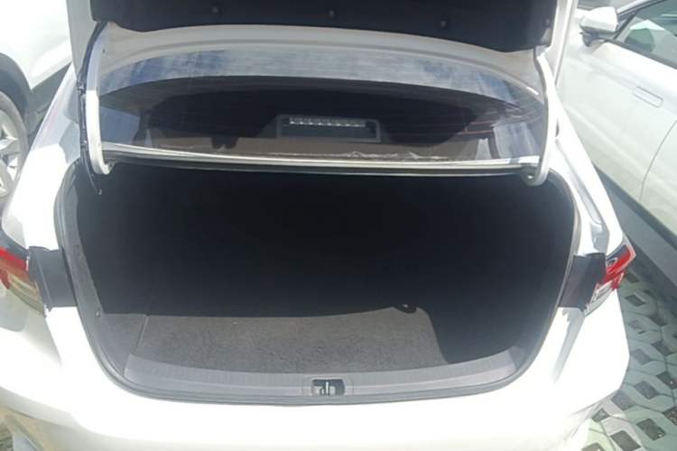 Used Toyota Corolla 2022 Dual-Motor 1.8L E-CVT Pioneer Edition Trunk