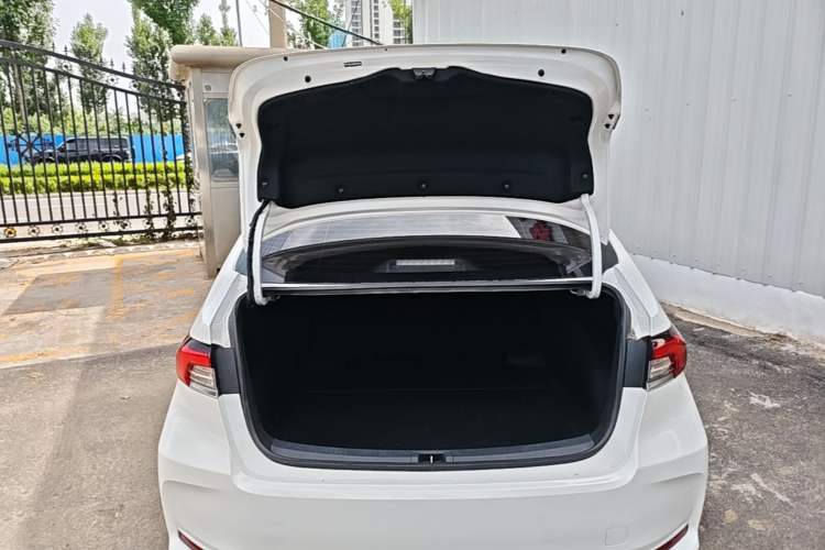 Used Toyota Corolla 2022 Dual-Motor 1.8L E-CVT Pioneer Edition Trunk