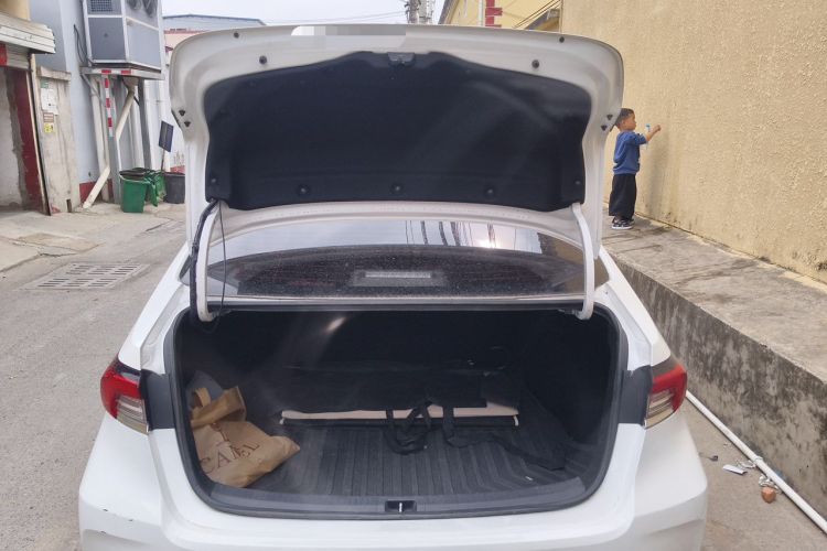 Used Toyota Corolla 2022 Dual-Motor 1.8L E-CVT Pioneer Edition Trunk