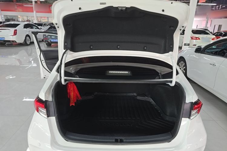 Used Toyota Corolla 2022 Dual-Motor 1.8L E-CVT Pioneer Edition Trunk