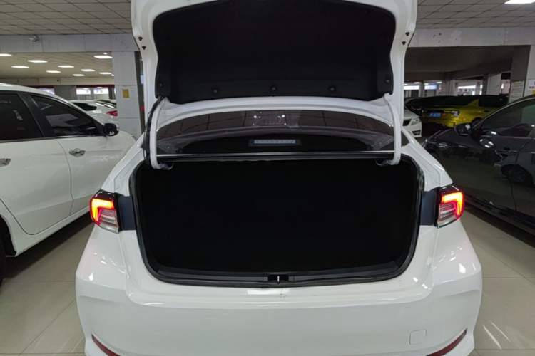 Used Toyota Corolla 2022 Dual-Motor 1.8L E-CVT Pioneer Edition Trunk
