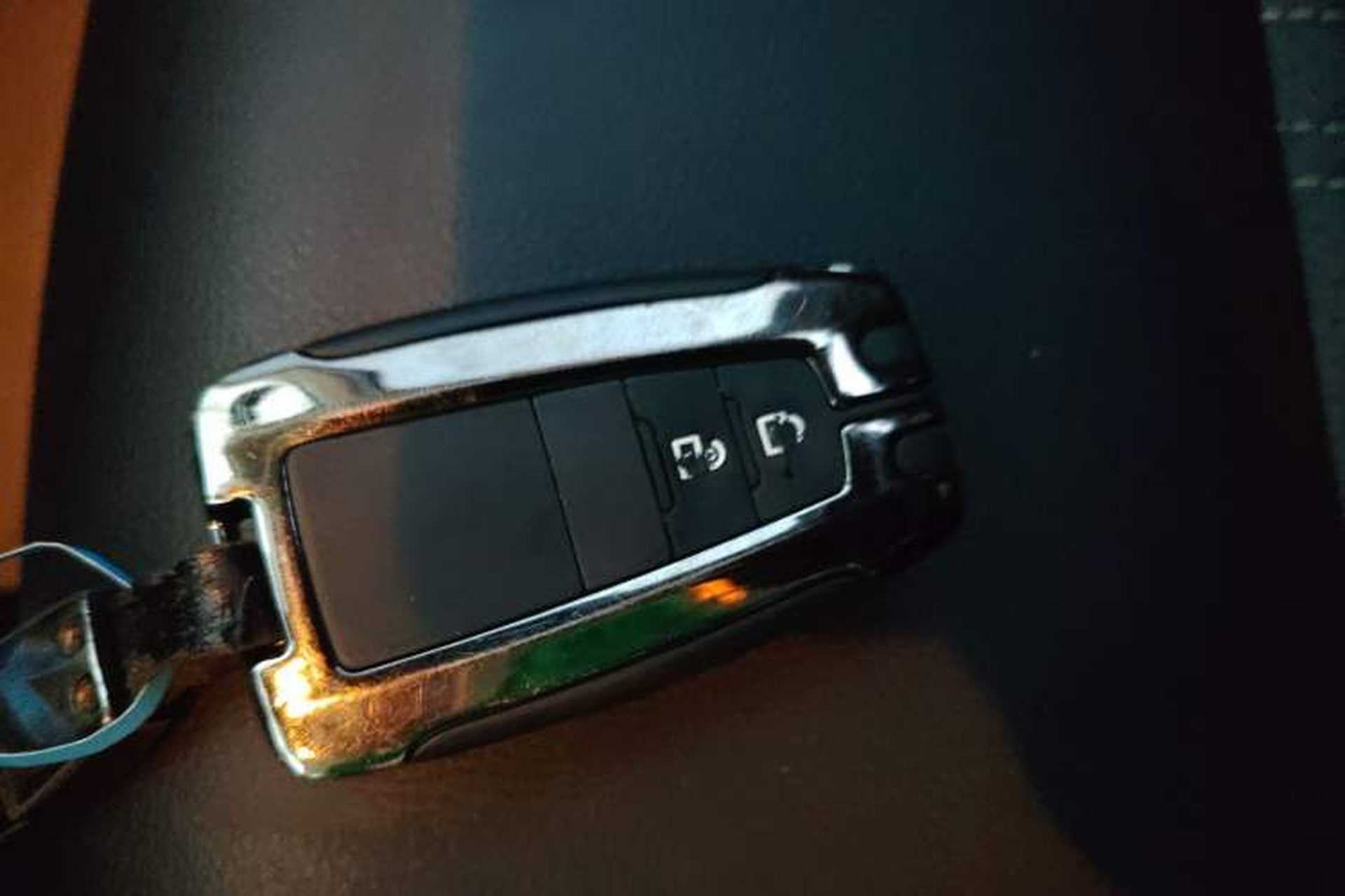 Used Toyota Corolla 2022 Dual-Motor 1.8L E-CVT Pioneer Edition Vehicle Key