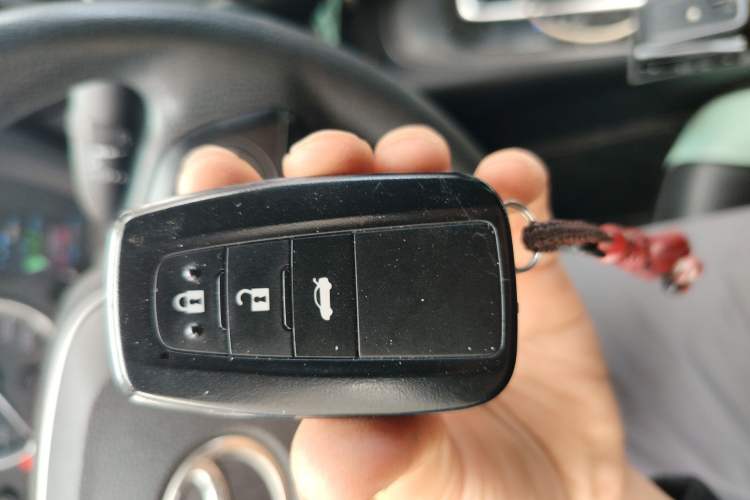 Used Toyota Corolla 2022 Dual-Motor 1.8L E-CVT Pioneer Edition Vehicle Key