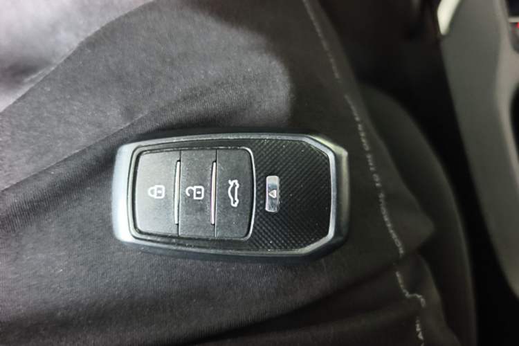 Used Toyota Corolla 2022 Dual-Motor 1.8L E-CVT Pioneer Edition Vehicle Key