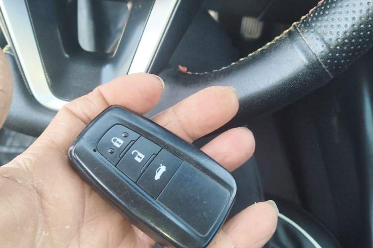 Used Toyota Corolla 2022 Dual-Motor 1.8L E-CVT Pioneer Edition Vehicle Key