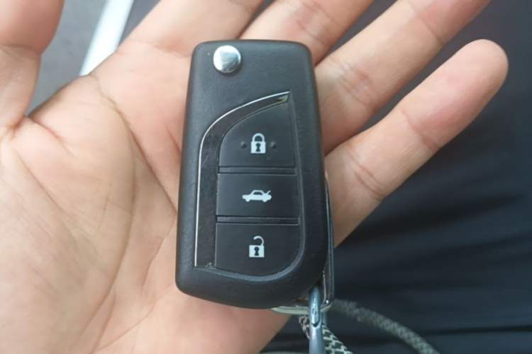 Used Toyota Corolla 2022 TNGA 1.5L CVT Pioneer Edition Vehicle Key