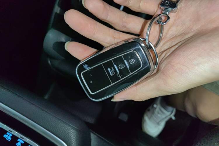 Used Toyota Corolla 2022 Dual-Motor 1.8L E-CVT Pioneer Edition Vehicle Key