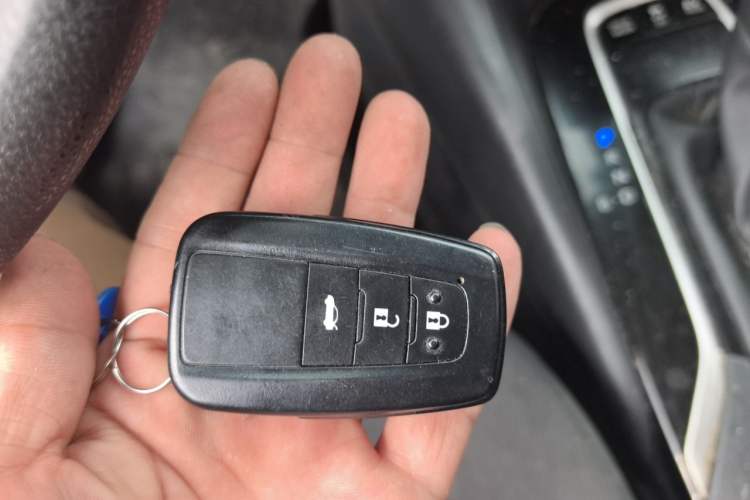 Used Toyota Corolla 2022 Dual-Motor 1.8L E-CVT Pioneer Edition Vehicle Key
