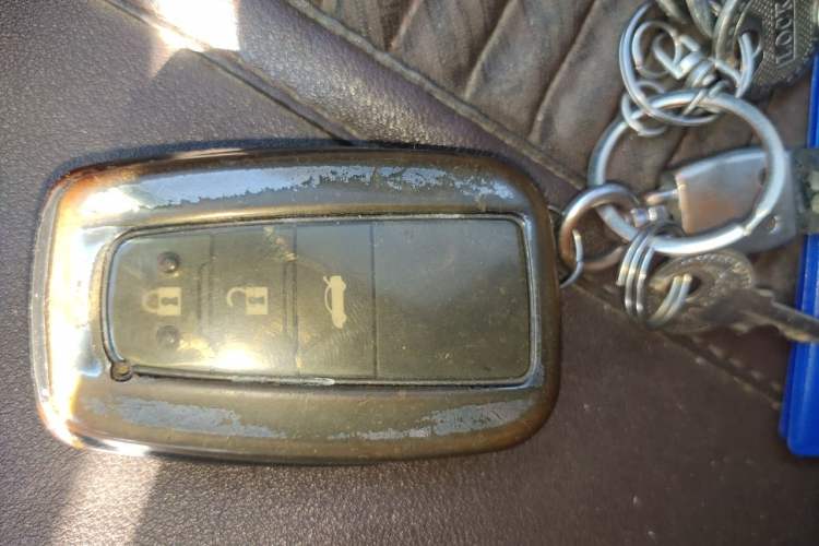 Used Toyota Corolla 2022 Dual-Motor 1.8L E-CVT Pioneer Edition Vehicle Key