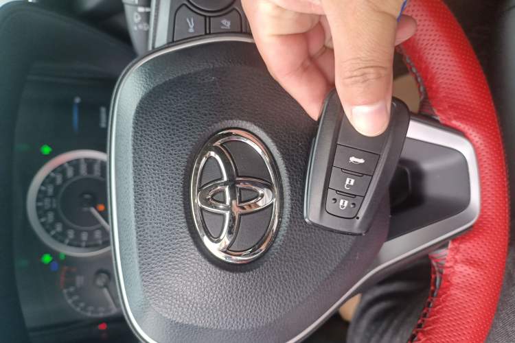 Used Toyota Corolla 2022 1.2T S-CVT Pioneer PLUS Edition Vehicle Key
