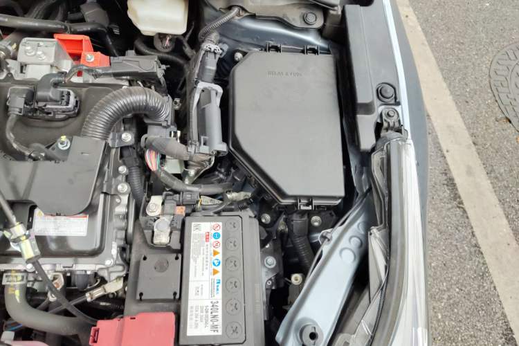 Used Toyota Corolla 2023 1.8L Smart Electric Hybrid Dual-Motor Pioneer Edition Engine Bay Left