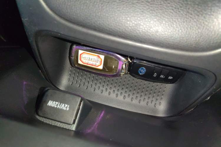 Used Toyota Corolla 2023 1.8L Smart Electric Hybrid Dual-Motor Elite Edition Interior 1
