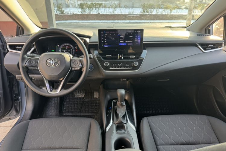 Used Toyota Corolla 2023 1.8L Smart Electric Hybrid Dual-Motor Elite Edition Interior 2
