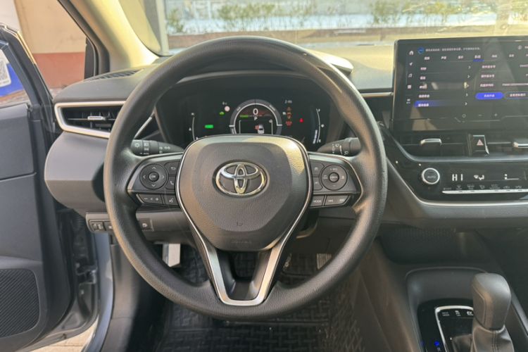 Used Toyota Corolla 2023 1.8L Smart Electric Hybrid Dual-Motor Elite Edition Interior 3