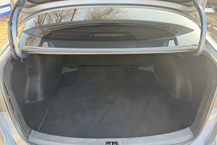 Used Toyota Corolla 2023 1.8L Smart Electric Hybrid Dual-Motor Elite Edition Interior 9