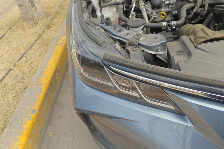 Used Toyota Corolla 2023 1.8L Smart Electric Hybrid Dual-Motor Pioneer Edition Right Front Headlight