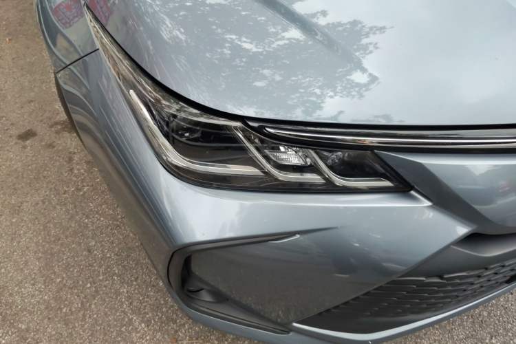 Used Toyota Corolla 2023 1.8L Smart Electric Hybrid Dual-Motor Pioneer Edition Right Front Headlight