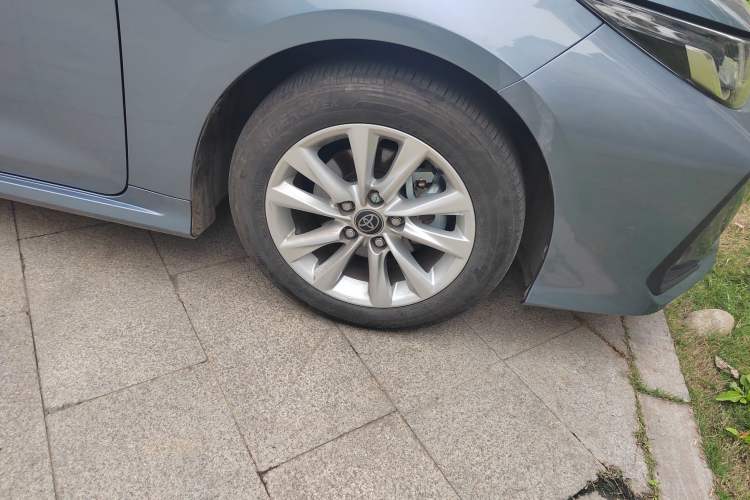 Used Toyota Corolla 2023 1.8L Smart Electric Hybrid Dual-Motor Elite Edition Right Front Wheel Hub