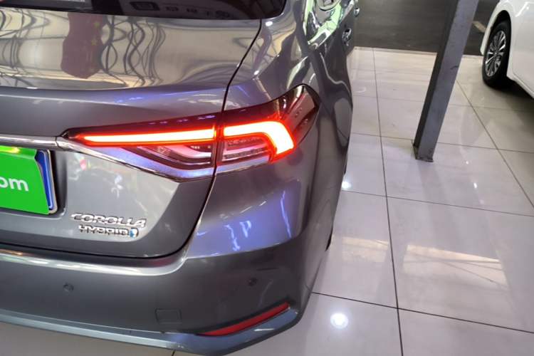 Used Toyota Corolla 2023 1.8L Smart Electric Hybrid Dual-Motor Pioneer Edition Right Rear Taillight