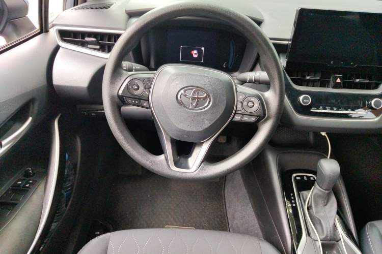 Used Toyota Corolla 2023 1.8L Smart Electric Hybrid Dual-Motor Pioneer Edition Steering Wheel
