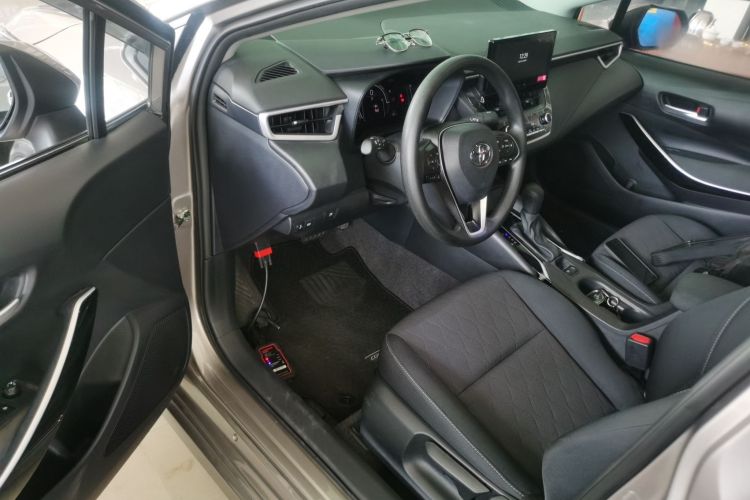 Used Toyota Corolla 2023 1.8L Smart Electric Hybrid Dual-Motor Pioneer Edition Interior 3