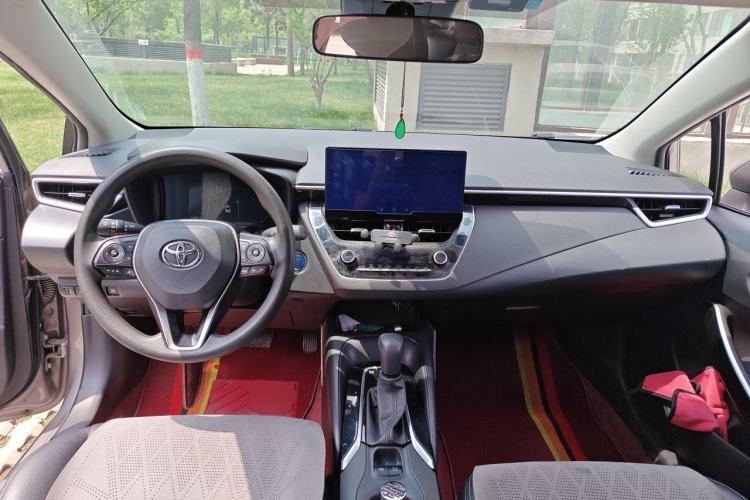 Used Toyota Corolla 2023 1.8L Smart Electric Hybrid Dual-Motor Elite Edition Center Console