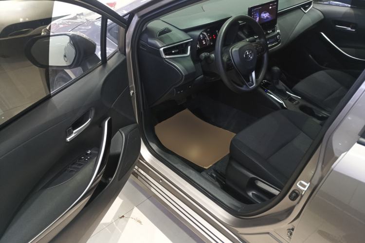 Used Toyota Corolla 2023 1.8L Smart Electric Hybrid Dual-Motor Elite Edition Driver Seat