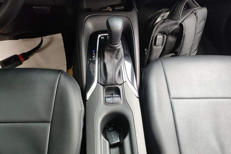 Used Toyota Corolla 2023 1.8L Smart Electric Hybrid Dual-Motor Elite Edition Gear Lever