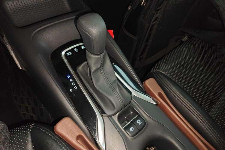 Used Toyota Corolla 2023 1.8L Smart Electric Hybrid Dual-Motor Pioneer Edition Gear Lever
