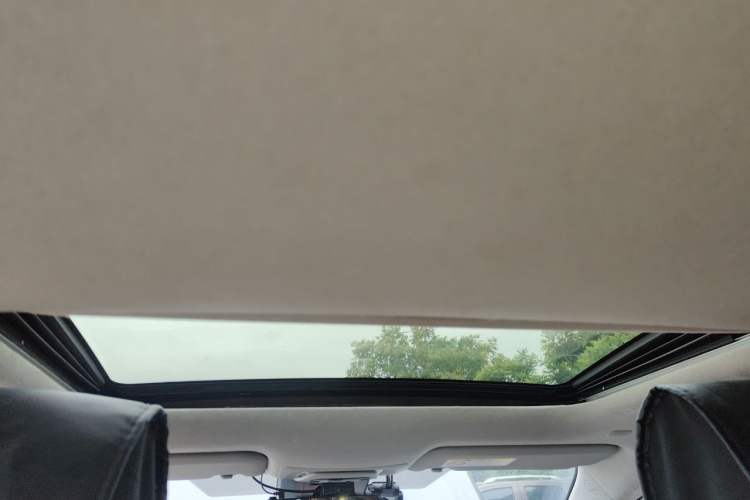 Used Toyota Corolla 2023 1.8L Smart Electric Hybrid Dual-Motor Elite Edition Headliner