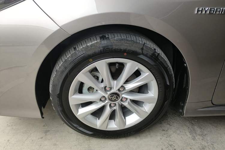 Used Toyota Corolla 2023 1.8L Smart Electric Hybrid Dual-Motor Elite Edition Left Front Wheel Hub