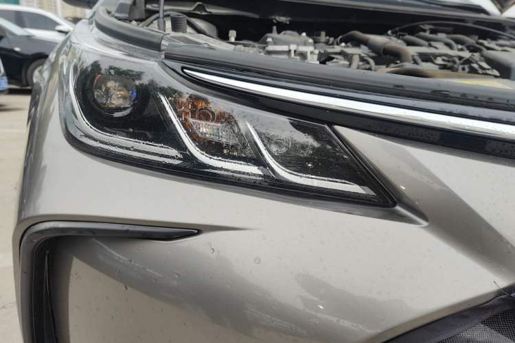Used Toyota Corolla 2023 1.8L Smart Electric Hybrid Dual-Motor Elite Edition Right Front Headlight