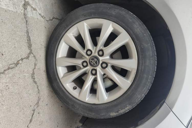Used Toyota Corolla 2023 1.8L Smart Electric Hybrid Dual-Motor Elite Edition Right Front Wheel Hub